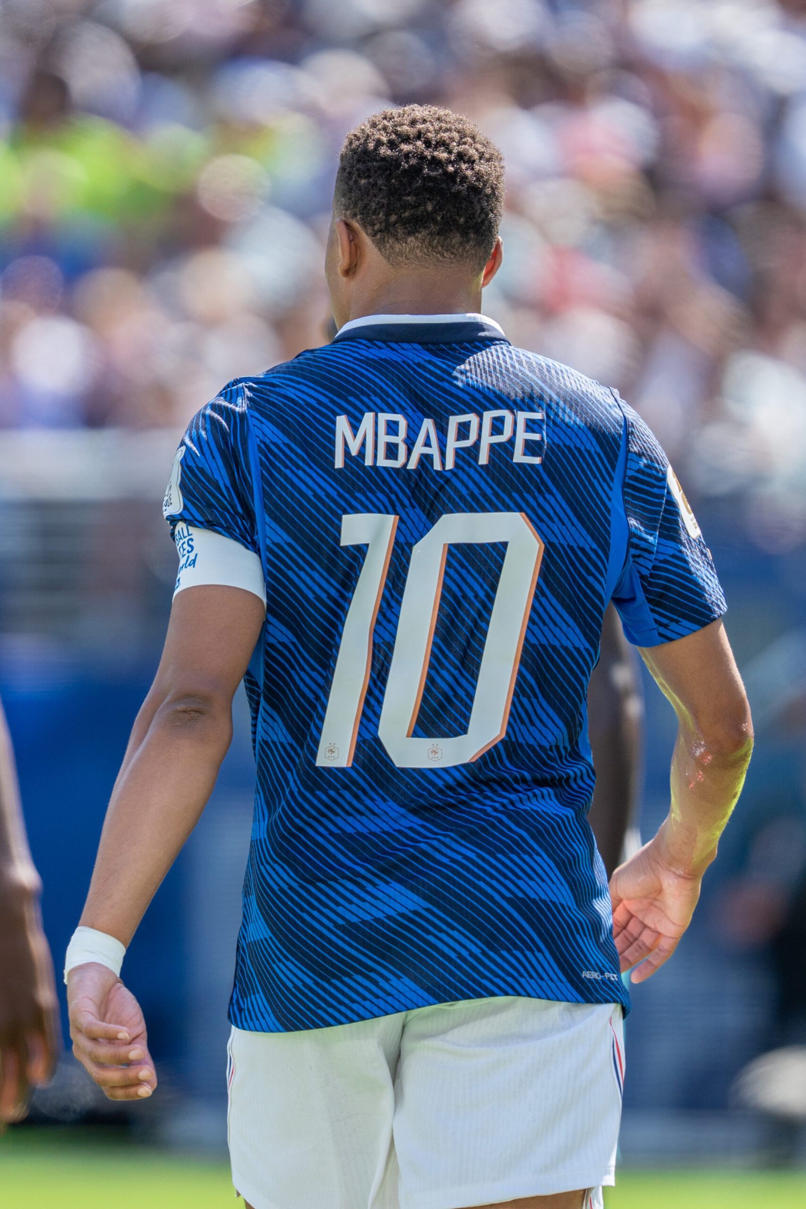 Kylian Mbappé in actie tijdens Frankrijk tegen Senegal op het WK 2026