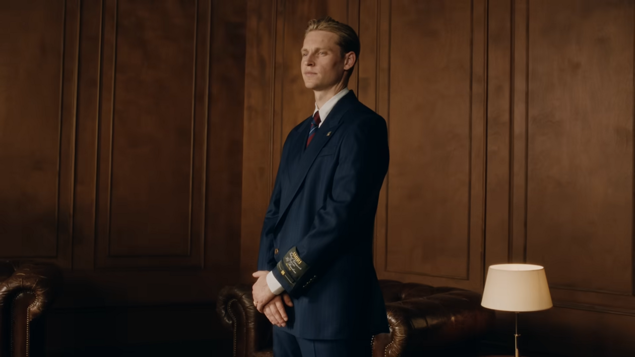 Frenkie de Jong poseert tijdens een presentatie van FC Barcelona