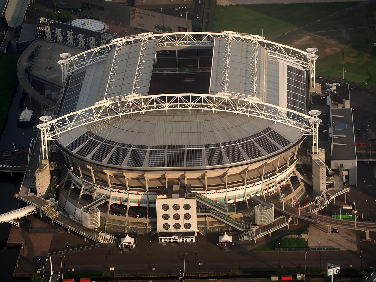 De Johan Cruijff ArenA, het stadion van Ajax in Amsterdam
